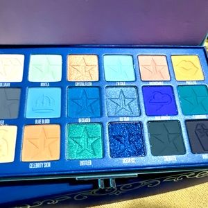 Jefree star eyeshadow palette
